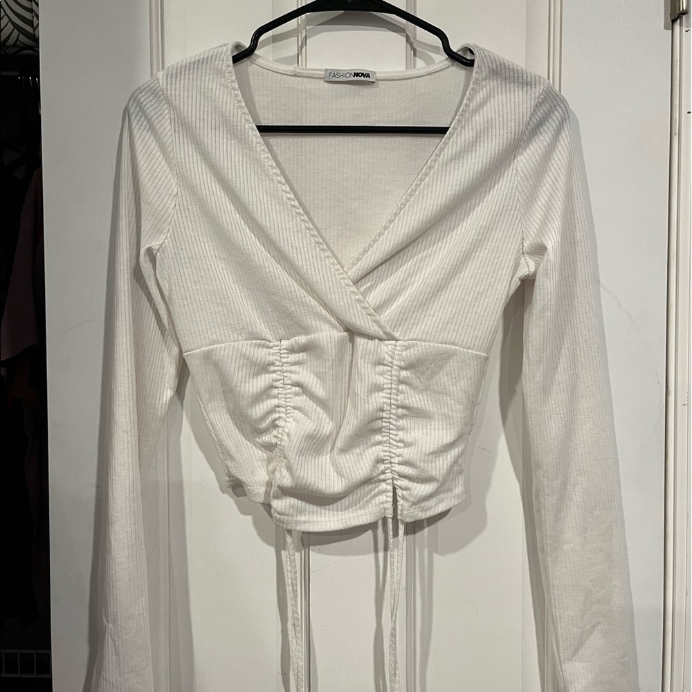 White long sleeve crop top. Medium. Fashion nova.
